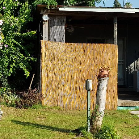 A Pastoral B & B Giv'at Ada Екстер'єр фото